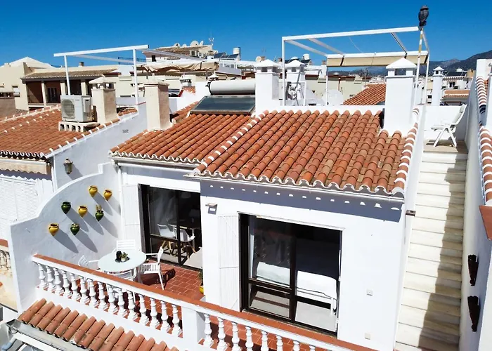 Penthouse With Roof Terrace In Parador, 아파트