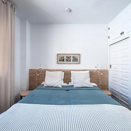 Penthouse With Roof Terrace In Parador, Nerja