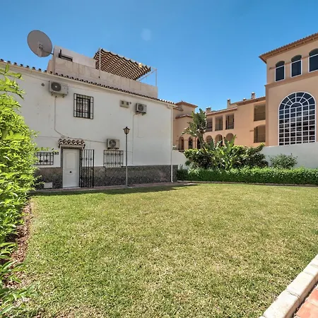 Apartment Penthouse With Roof Terrace In Parador,