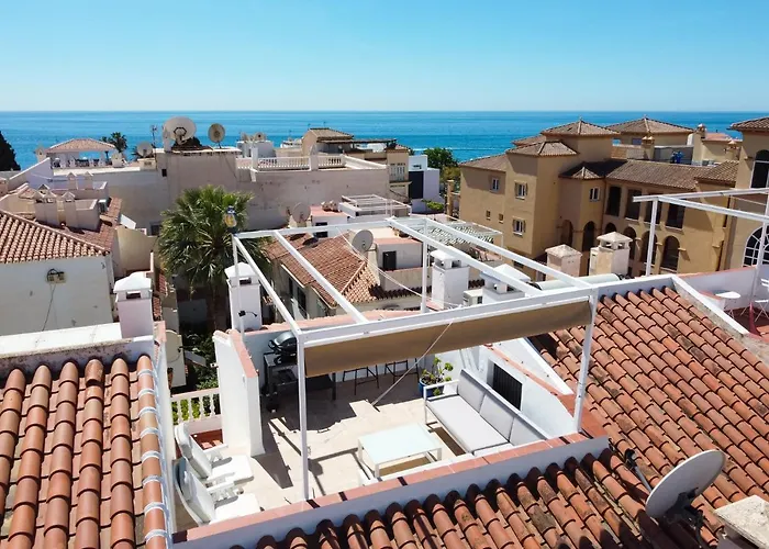 Penthouse With Roof Terrace In Parador, Apartman Nerja