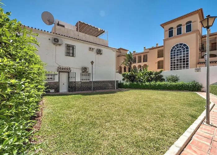 Apartment Penthouse With Roof Terrace In Parador,