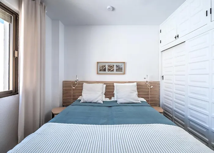 Penthouse With Roof Terrace In Parador, ネルハ